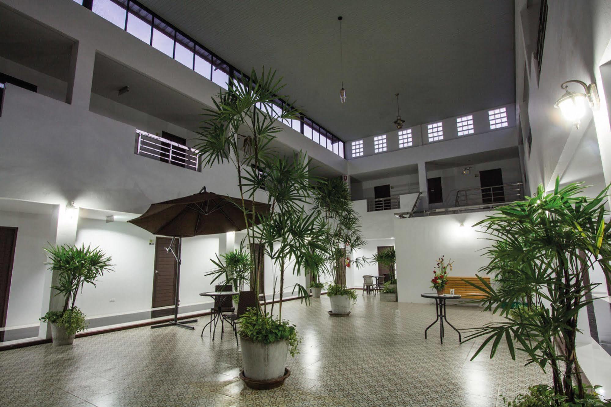 Maison De Cheer Транг Екстериор снимка